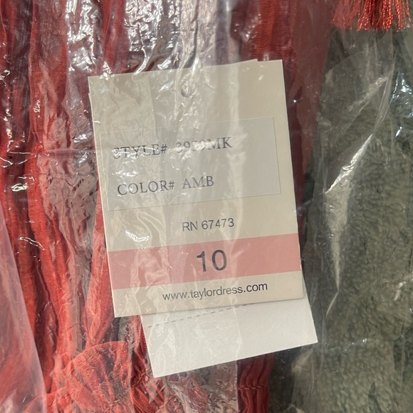 Women’s Taylor Smocked Empire Waist Midi Dress - Picture 6 of 6